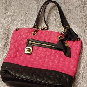 Betsy Johnson pink hearts tote